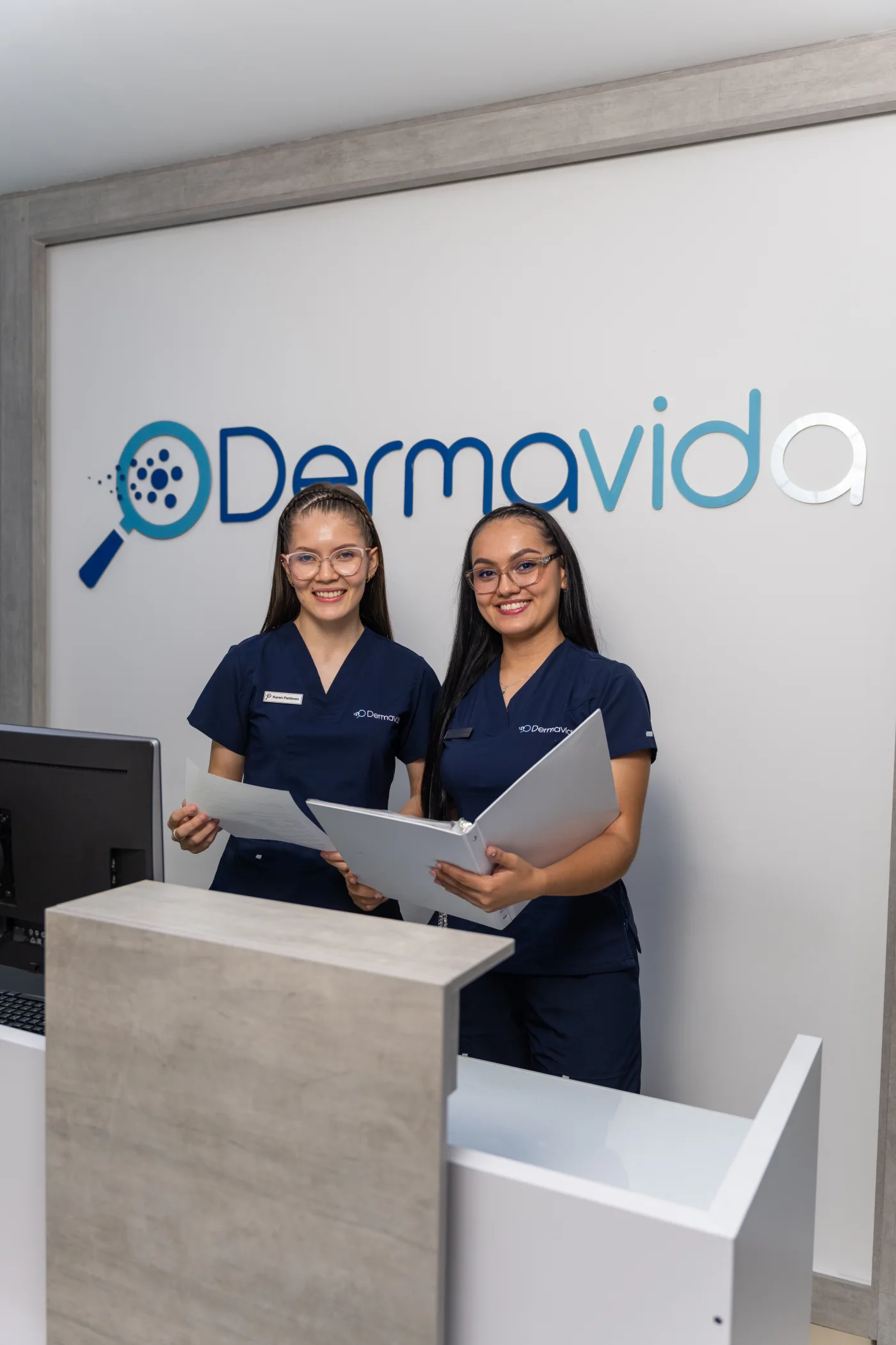 Equipo de servicio al cliente de Dermavida